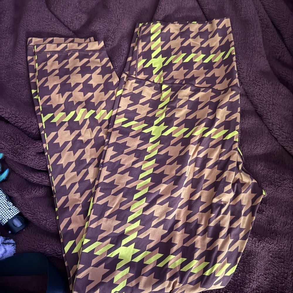 Brown and Green offline Leggings